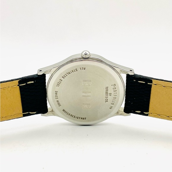 ❌SOLD❌ Tiffany And Co Lucent 33mm Swiss Made Unisex Watch - New Battery - Picture 6 of 16